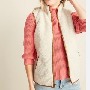 Old navy sherpa vest